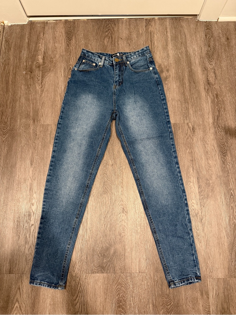 Boohoo High-Rise Tapered Jeans — Medium Blue